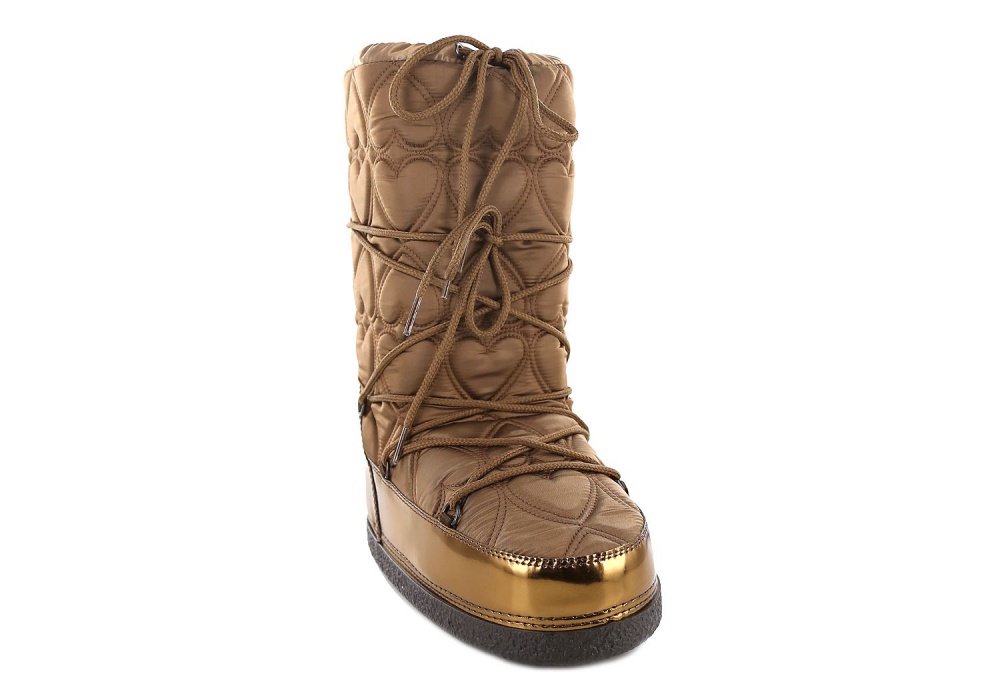 Moschino moonboots store