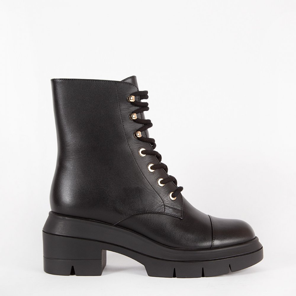 Stuart weitzman hot sale misha boot